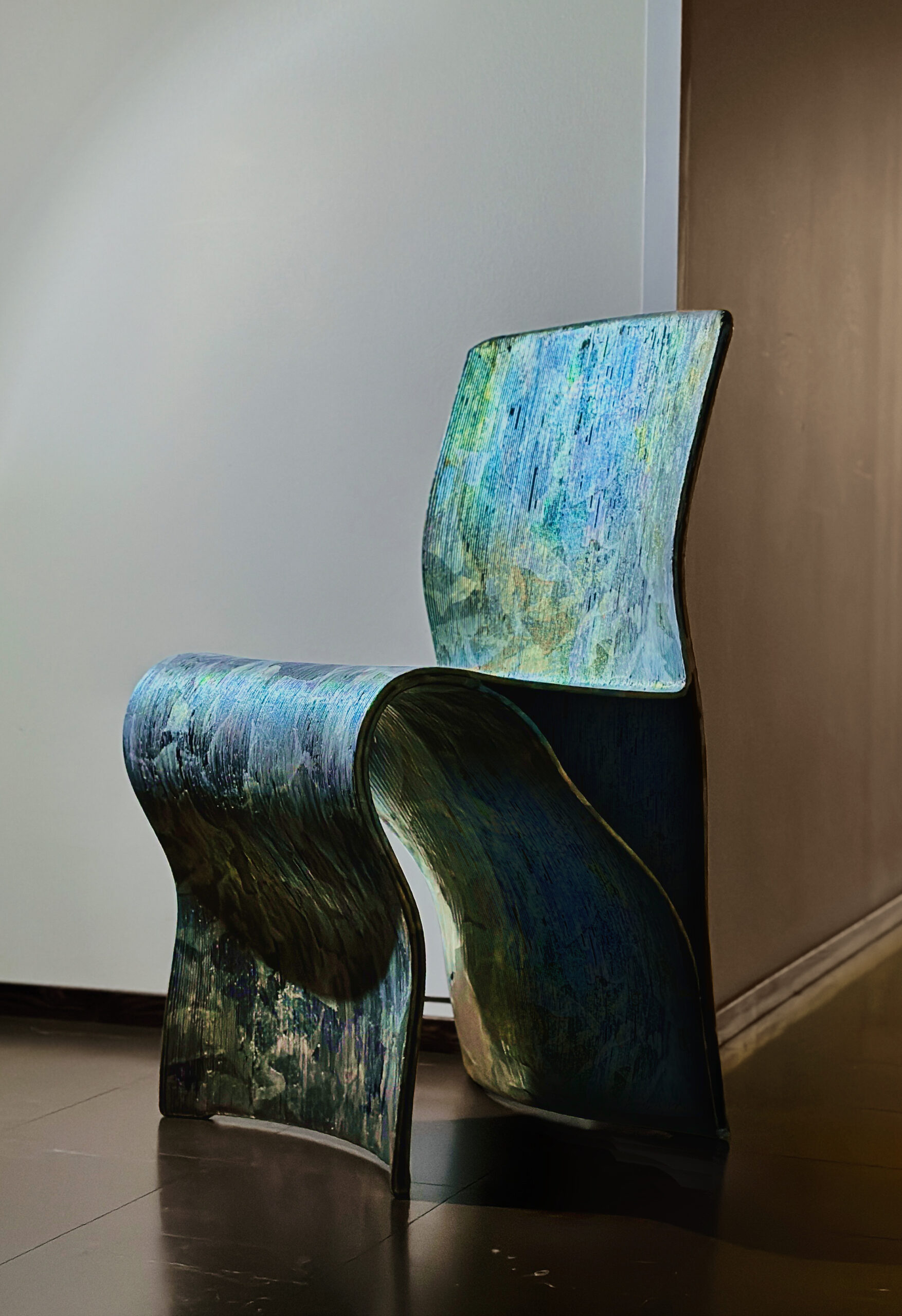 INTERESTING TIMES GANG – KELP CHAIR IRIDESCENT 4